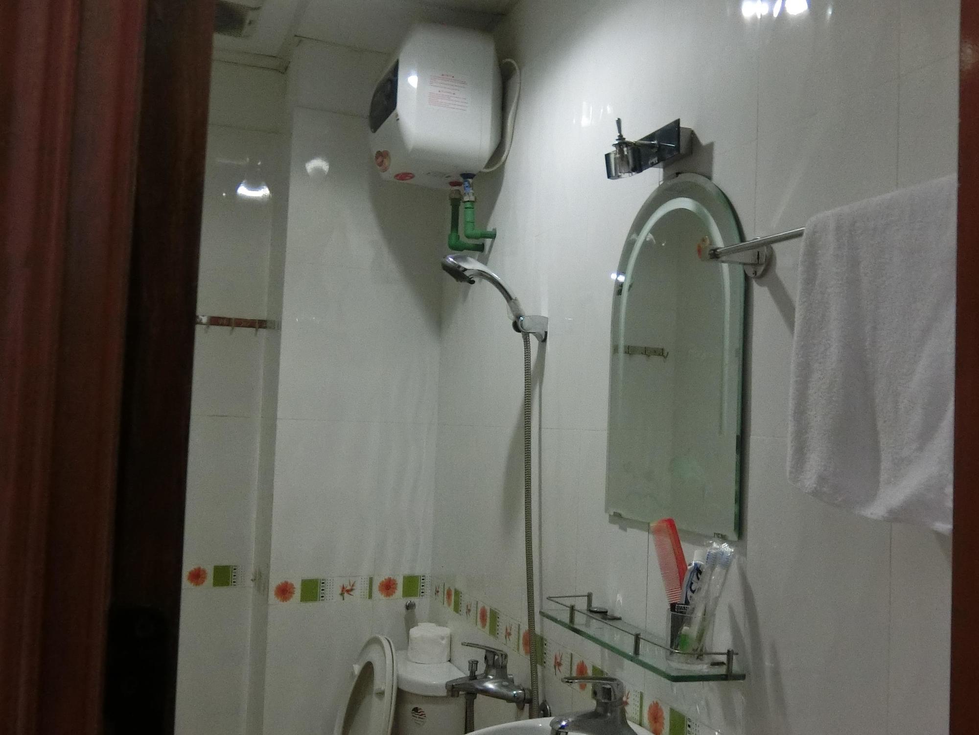 Tai Hai Guesthouse Хюэ Экстерьер фото