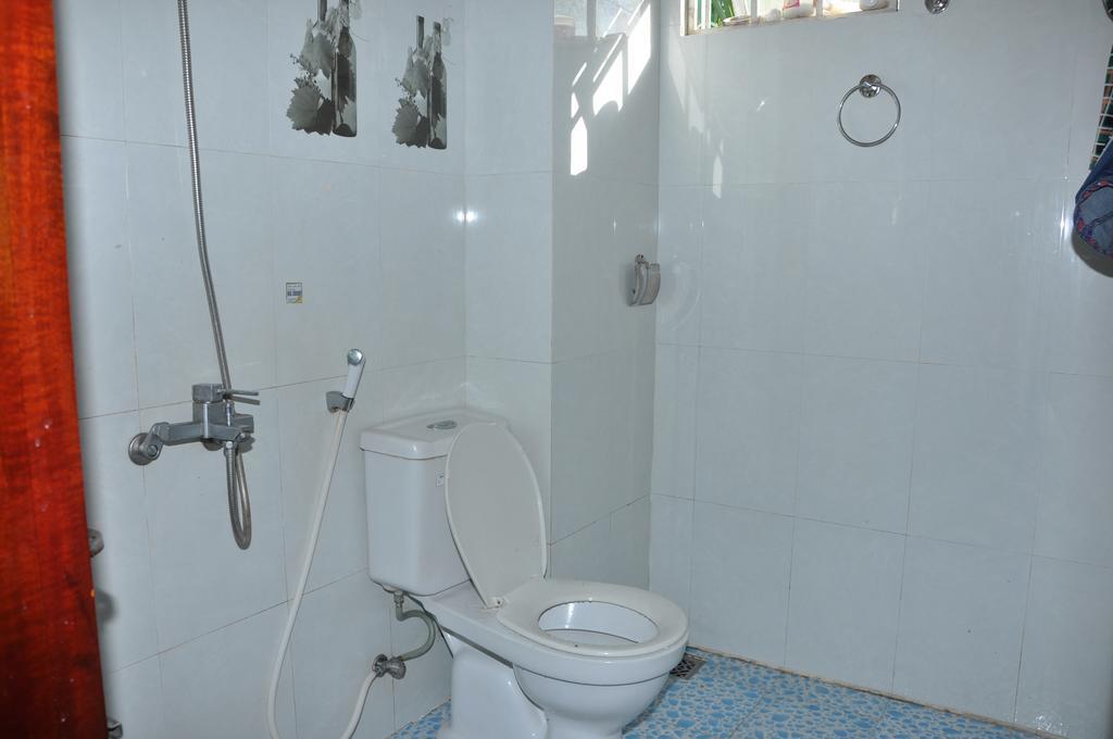 Tai Hai Guesthouse Хюэ Экстерьер фото